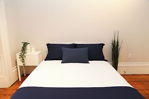 Maverick Suites at 40 Temple St