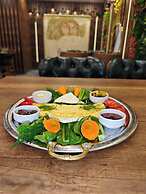 Lavin Hotel & Suites