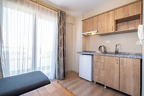 Lavin Hotel & Suites