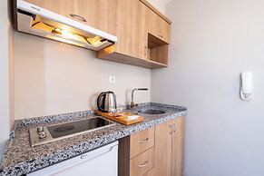 Lavin Hotel & Suites