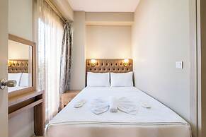 Lavin Hotel & Suites