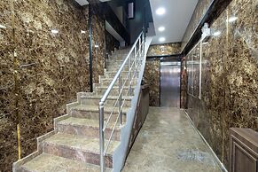 Lavin Hotel & Suites