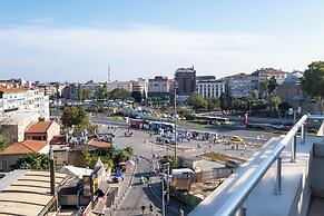 Lavin Hotel & Suites