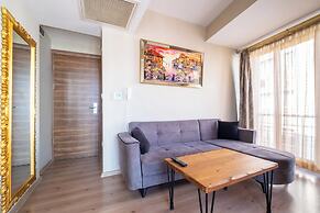 Lavin Hotel & Suites