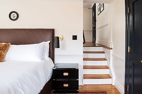Hasbrouck House