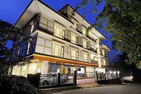 Yashshree Sikkim Blossom