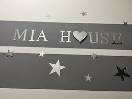 Mia House