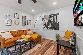 East Passyunk Trendy Apartment