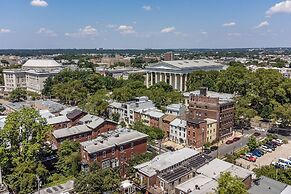 Trendy Fairmount Gem Roof Deck