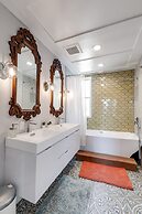 Trendy Fairmount Gem Roof Deck