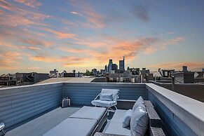 Trendy Fairmount Gem Roof Deck