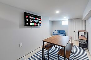 Trendy Fairmount Gem Roof Deck