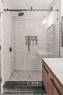 Stylish-Near Stadiums&Nightlife-GameRoom