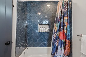 Stylish-Near Stadiums&Nightlife-GameRoom