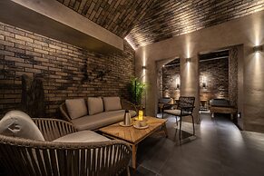 The Viaduct Suites & More