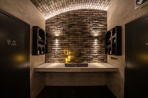 The Viaduct Suites & More