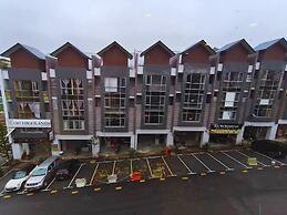 CAMERON KEA FARM HOTEL