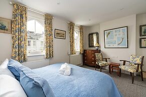 Charming 2BD Garden House - Hammersmith
