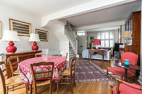 Charming 2BD Garden House - Hammersmith