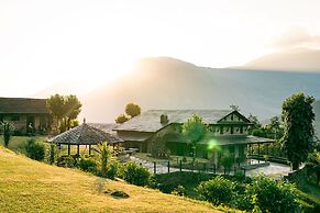 Mountain Lodges of Nepal - Tomijong