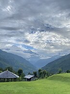 Mountain Lodges of Nepal - Tomijong