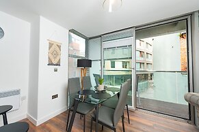 City Centre Gem, Free Parking,private Balcony 2bed