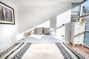 City Centre Gem, Free Parking,private Balcony 2bed