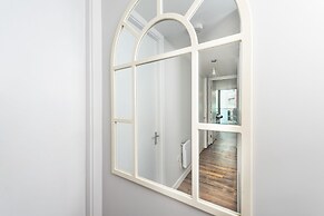City Centre Gem, Free Parking,private Balcony 2bed