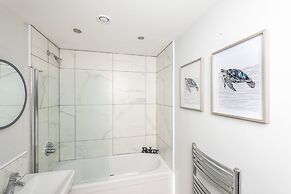 City Centre Gem, Free Parking,private Balcony 2bed
