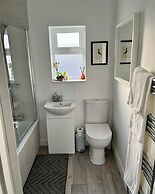 Cosy 2-bed House Close to Belfast City Centre