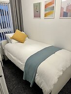 Cosy 2-bed House Close to Belfast City Centre