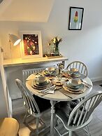 Cosy 2-bed House Close to Belfast City Centre