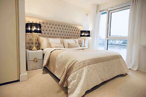 Thames Riverside Apartment in London
