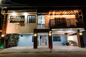 Hotel Naomi