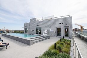 Gorgeous 1Br at Clarendon With Gym