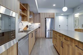 Gorgeous 1Br at Clarendon With Gym