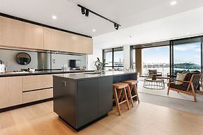 Modern oasis in Wynyard Quarter