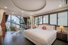 Sazi Hotel - Bui Thi Xuan