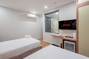 Sazi Hotel - Bui Thi Xuan