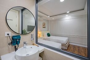 Sazi Hotel - Bui Thi Xuan