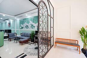 Sazi Hotel - Bui Thi Xuan