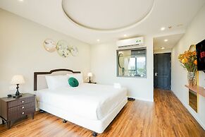 Sazi Hotel - Bui Thi Xuan