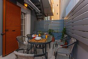 Metropolis Apartment