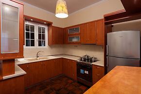 Metropolis Apartment