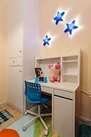 Metropolis Apartment