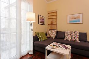 Metropolis Apartment