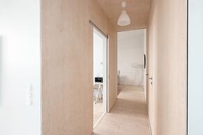 2ndhomes Luminous 2BR Loft House w Sauna