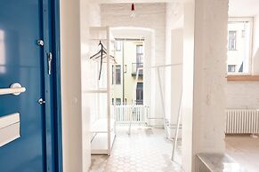 2ndhomes Luminous 2BR Loft House w Sauna