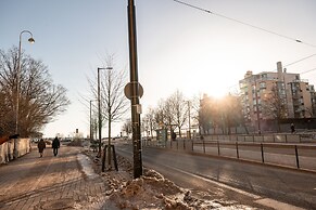 2ndhomes Luminous 2BR Loft House w Sauna