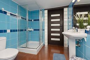 Warsaw Mickiewicza Apartment by Renters